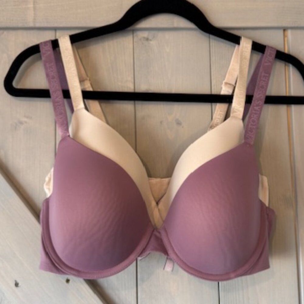 Victoria's Secret Body Lot of 2 Size 36C T Shirt Lightly Lined Smooth Demi